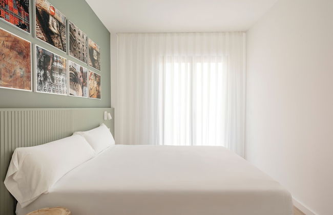 Europa Apartments - Photo 6