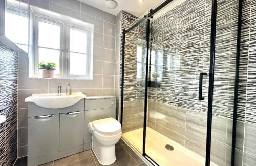 Ideal 4 Bedroomed House in Bicester - Foto 23