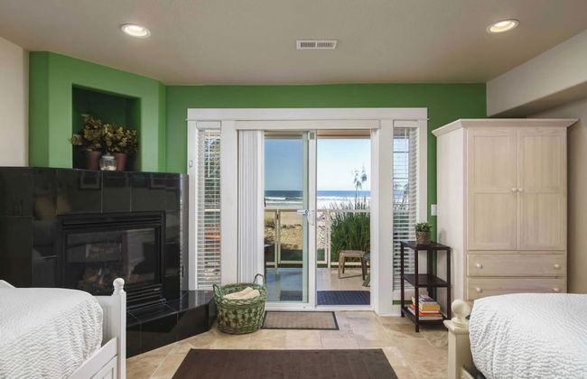 Moonlight by Avantstay Modern Home w/ Views & Direct Access to Rockaway Beach - Foto 7