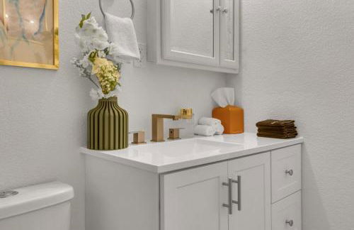 15min to Denver - AirHockey - Arcade - Minigolf - Sleeps10 - Foto 29