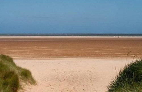 English Beach and Countryside - Photo 5