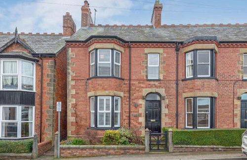 Beautiful Redbrick Home in Ruthin Centre & Parking - Foto 5