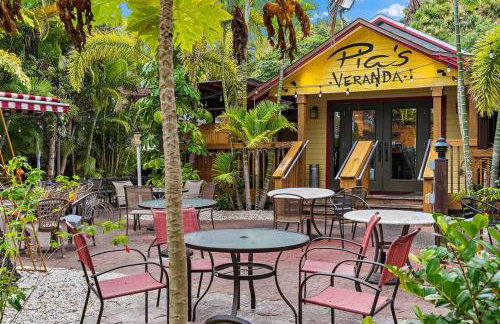 Quaint Gulfport Beach Bungalow - Foto 18