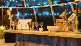 Shepherd's Hut- Hot Tub- Wellness Spa- Wood Burner - Foto 3