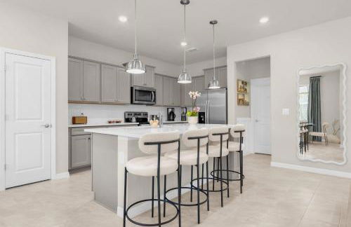 Upstay - Disney Movie Mansion at Windsor Island - Foto 19