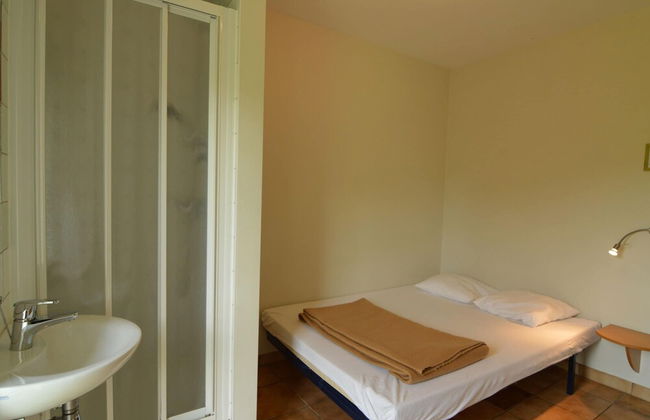 Grand Villa With Bubble Bath - Photo 34