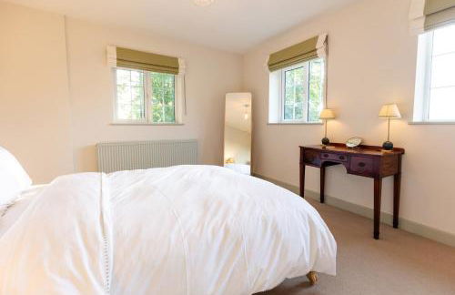 Stable Flat on Gorgeous Rural Farm - Photo 7