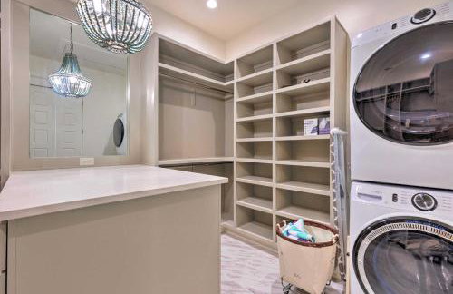 Luxe Fairhope Home with Covered Patio Walk to Bay - Foto 26