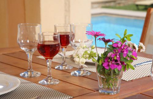 Irida beachfront Villa for 12 steps to amenities - Foto 14