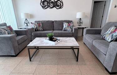 Family Home, Near Disney-Private pool, Spacious 3BR Retreat - Foto 2