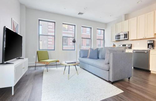 Bright FIDI 1 Bedroom Centrally Located - Photo 1