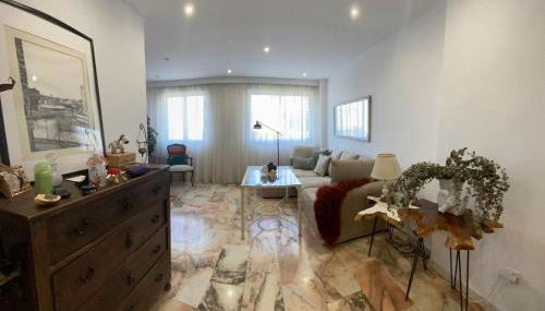 Quédate cerca del casco antiguo - Photo 1