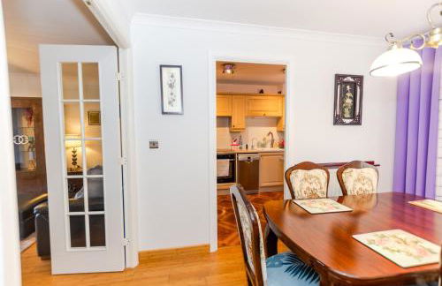 A Riverside Paradise in The City w Garden and Free Parking - A 2 Bed Home in London Sleeps 4! - Foto 11