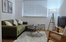Salisbury City Centre 2-Bedroom Serviced Accommodation-Apartment - PennyVille - Foto 5
