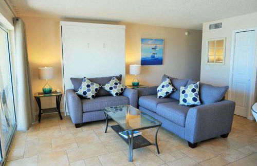 Beach and sunset view from your balcony - Photo 12