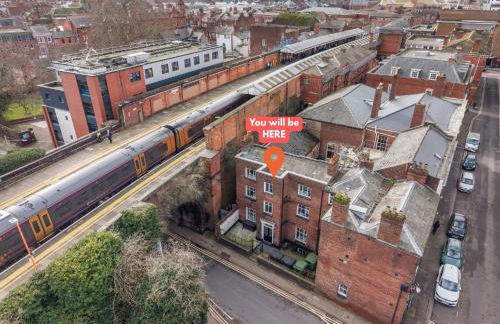 6 BR 4 Bath Central Worcester Sleeps 12 - Foto 52