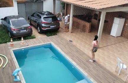 Casinha branca com piscina - Foto 3