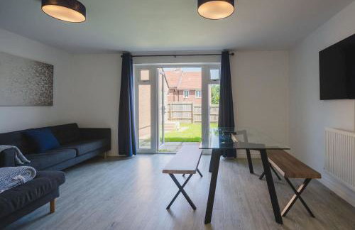 Comfortable 3 Bedroom Home w Garden and Parking - Foto 11