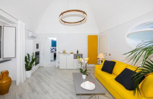 VILLA LA TAGLIATA spectacular jacuzzi tub amazing view and private parking garage - Photo 32