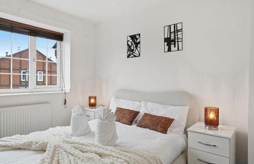 Modern Refurbished 2 Bed House Ideal for Business & Families - Foto 16