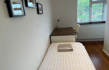 Modern 3-Bedroom villa, 3 Parking Spaces, WiFi - Foto 26