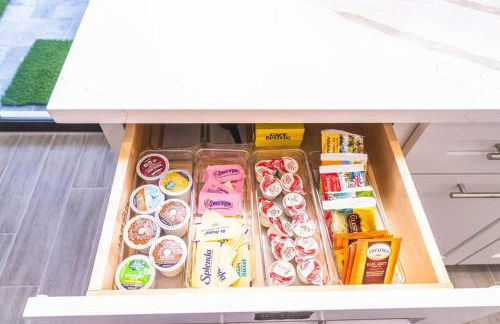 2023 Built! FineArt, Putt-Putt, Hammock, Backyard, Pet and Kid friendly - Photo 41