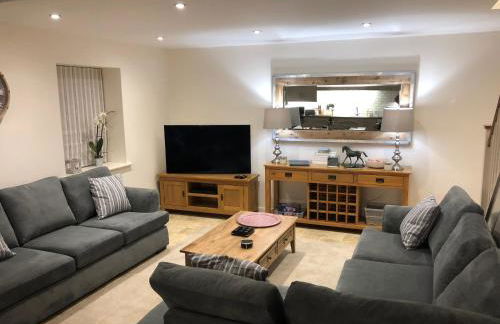 Camerton Inn Cottage - Photo 41