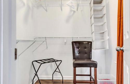 ATL 3BD KING BED NEAR STADIUM WHOLE HOUSE FREE WiFi - Foto 19