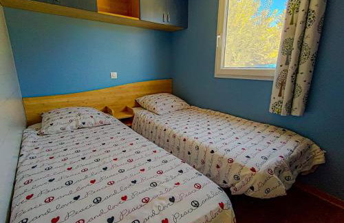 Mobil-home lumineux et climatisé avec piscine et jardin cadre paisible pour famille ou couple - Foto 4
