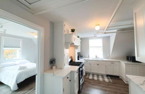 Water Access 5-Bed 2-Bath Retreat - Foto 5