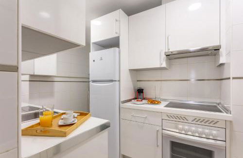 Perfect 4-Person Apartment in the Heart of Madrid Near Plaza Mayor I - Foto 8