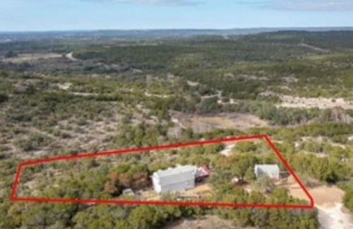 Entire 2br 2ba hilltop view home Sleeps 8 pets 4 acres Jacuzzi Central AC Kingbeds Office Free WiFi Parking Full Kitchen Refrigerator Washer Dryer Furnished Three 3 Large Sunset Dining Patios Grill Stovetop Oven Hiking Wildlife Firepit Quiet very Secluded - Foto 67