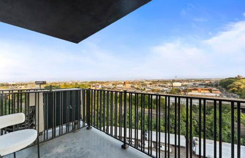 Modern 3BR Apt Near EWR, MetLife & NYC - Photo 16