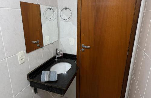 Apartamento Aconchegante em Localização Central - Foto 19