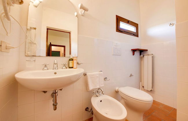 Belvilla by OYO Lavish Farmhouse With Fireplace - Foto 18