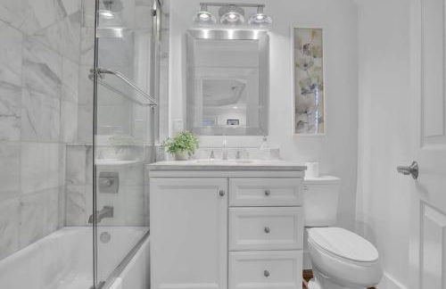 Stunning 6BR Buckhead OasisPrivate BathEachRoom - Foto 82