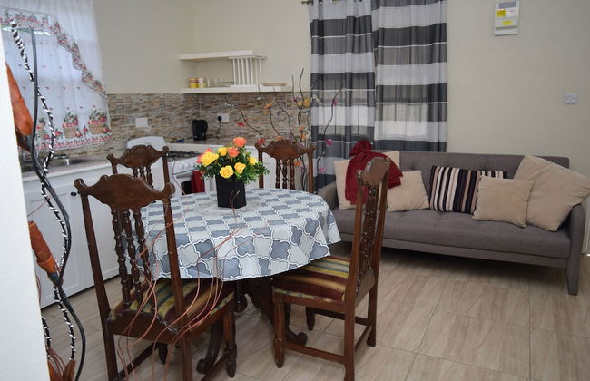 Justinn Apartments - Foto 12