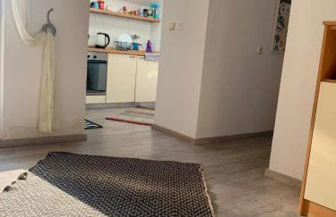 sunny attic apartment - Foto 25