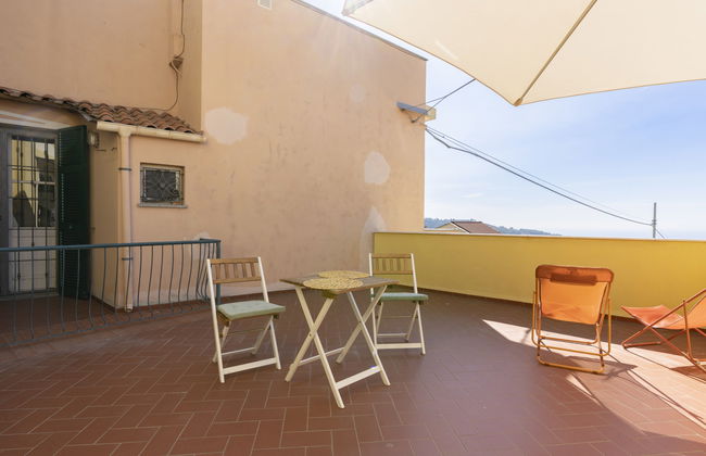 3 bedroom Apartment in San Bartolomeo al Mare - Photo 23