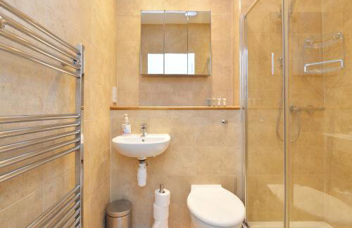 Home by The Meadows, close to City Centre - Foto 6