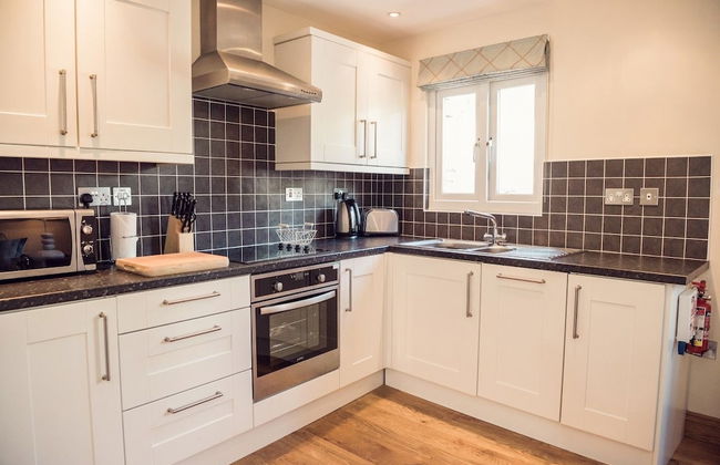 Padstow Breaks - Duke House - Photo 17