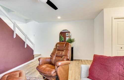 Convenient Bryan Townhome with Patio Less Than 3 Mi to AandM! - Foto 6