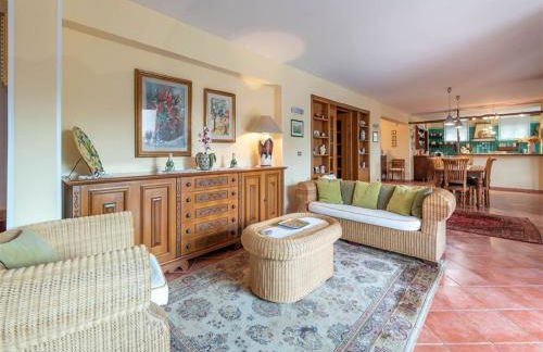 Villa with Pool, Pets & WiFi - Foto 2