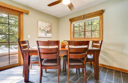 Waterfront Lake Wissota Retreat Dock and Deck! - Foto 5