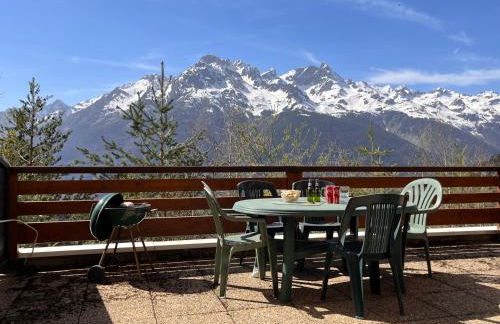 Stunning view and spacious terrace 200m from gondola - Foto 1