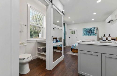 Coastal Cabana Studio - Close to beach and Mississippi City - Photo 8