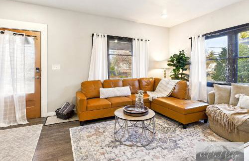 Boho Revival Modern Glam with AC in Downtown Albany - Foto 2