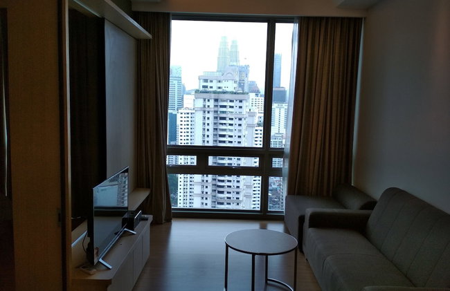 Queens Service Suite at Swiss Garden Residences - Photo 12