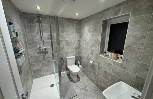 Lakeside Penthouse View - Photo 32