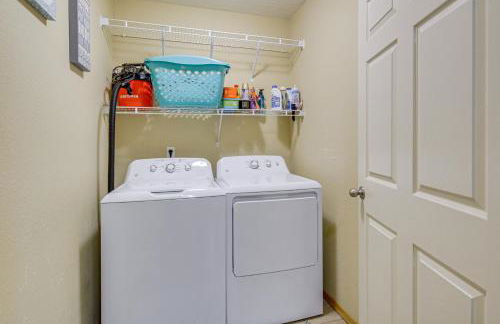 Springfield Area Retreat! Family Home with Yard - Foto 27